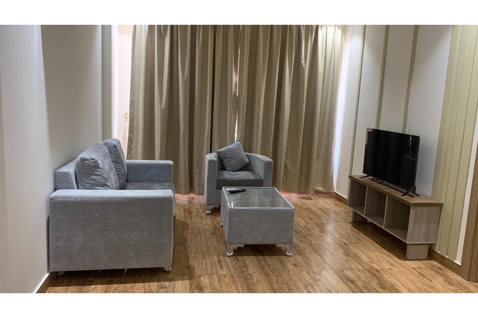 Hotel Oyo Townhouse 156 Rose 2*