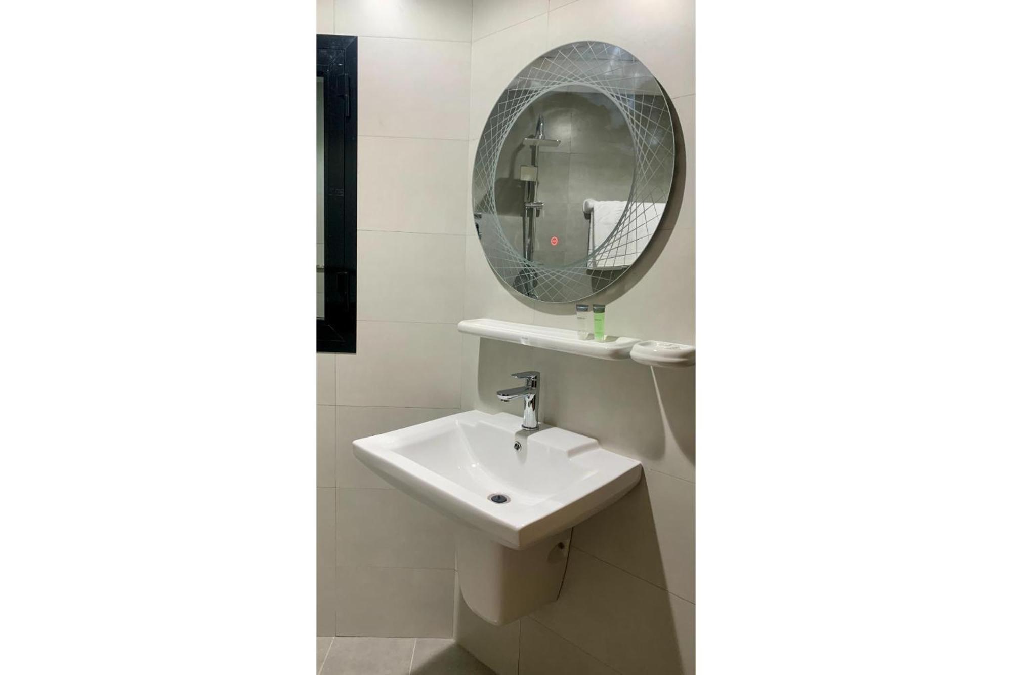 Oyo Townhouse 156 Rose Hotel Masqat